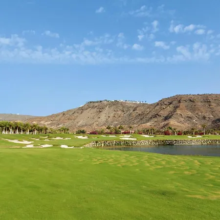 펜션 Casa Tauro Golf - Luxury With Sea View